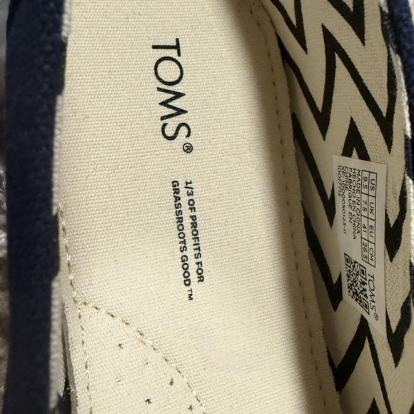 TOMS Classic Navy Blue Slip-Ons - Picture 3 of 5